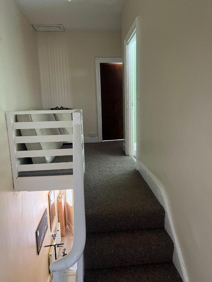 Arthurs Hill Newcastle, Free Parking Fully Equipped Kitchen 4 Bedrooms, Near City Centre ภายนอก รูปภาพ